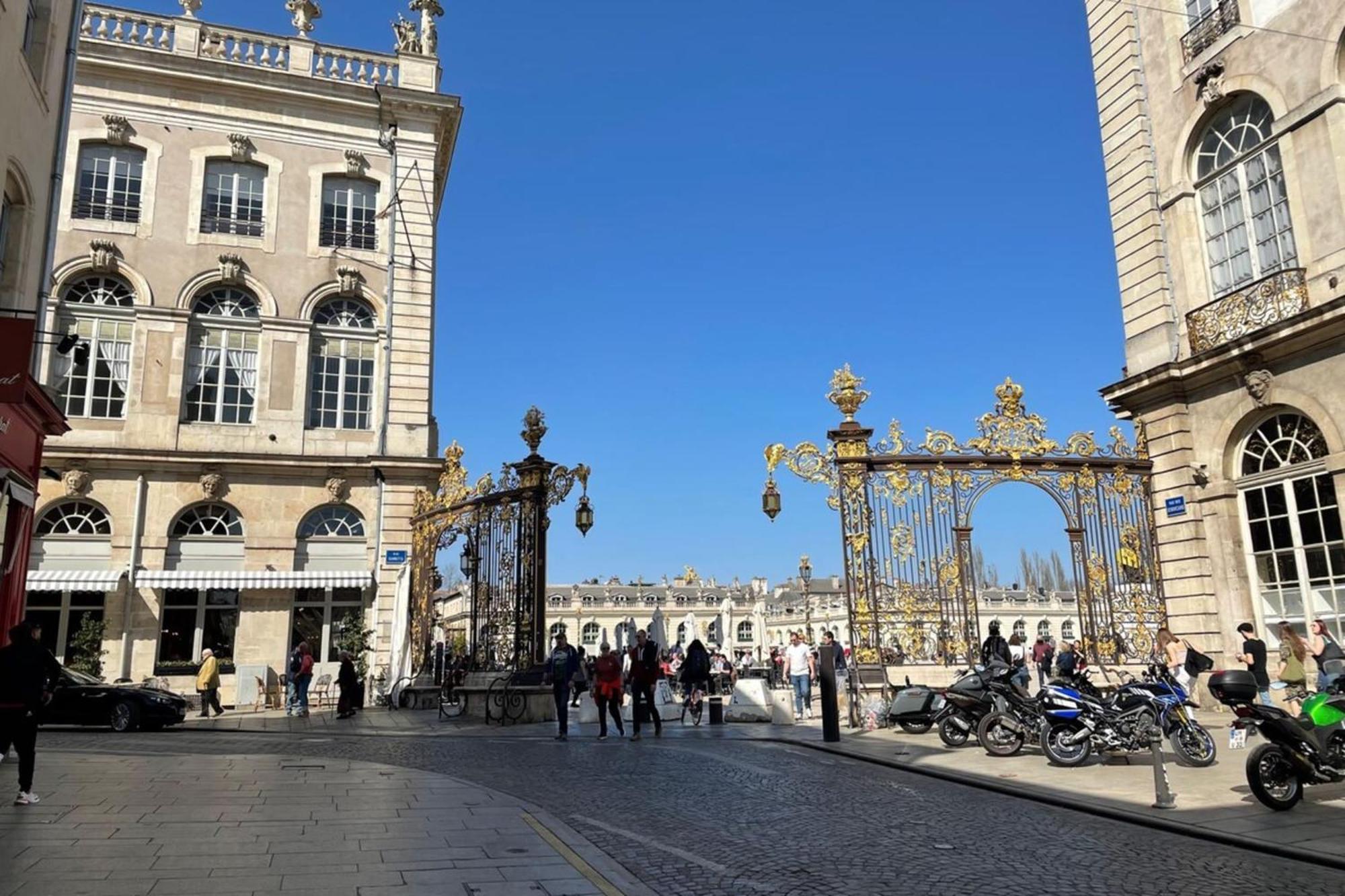 Le Dominicains Appartement Au Calme Aux Portes De La Place Stanislas Nancy Esterno foto